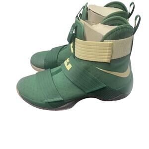 Nike Zoom Lebron Soldier 10 Men’s Size 13 - NCAA BASKETBALL Baylor university BU